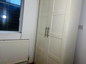 Nairobi is compact single room near Heathrow FELTHAM