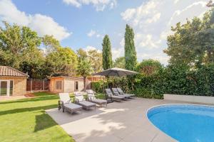 Emerson Park Villa, Heated Pool, Hot Tub, Cinema