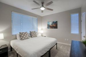 Modern 2-BR Condo North Scottsdale