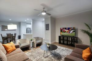 Modern 3-BR Condo in North Scottsdale