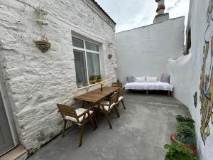 Nefes Island House - Courtyard