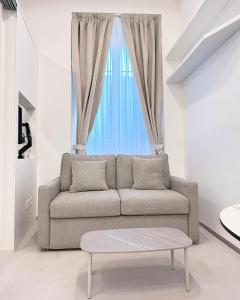 San Barnaba Designer Suites - Boutique Apartments - Milan Center & Besana View