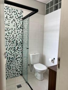 Contestants, backpackers and travelers Full AP