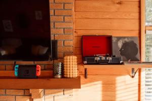 Best Location 5 Bed 4 Bath In Law Suite