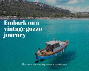 San Diego - Bright and Colourful loft with Cathedral view