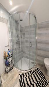 Spacious 4 BDR House By WillCo Property Short Lets & Serviced Accommodation Bristol With Free Parking & Ideal for Families, Contractors