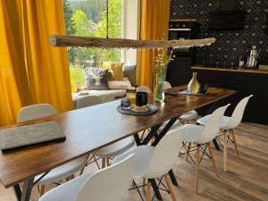 SKI ChaletStyle Designer Ferienwohnung Arber Terrasse Pool Garten Bayrischer Wald Lodges mit Hund