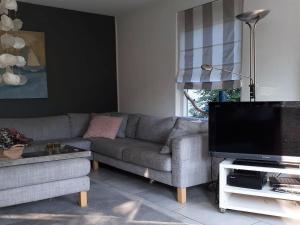 Holiday Home Noordwijk near Beach & Sauna