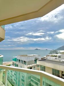 Beachfront apartment with Pool and Sauna