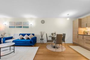 Modern 2Bedroom Apartment in Wembley Park, Balcony Views & Free Parking