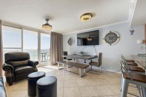 Pelican Beach Resort 504