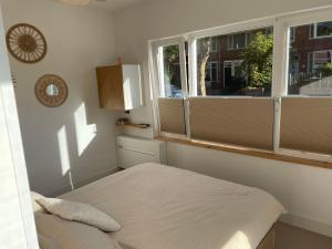 Knusse kamer met zonnig terrasje