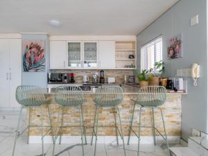 Lagoon Shoreline 2 Bedroom Apartment