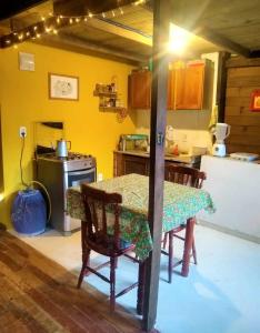 Casa rústica com trilha pro mar