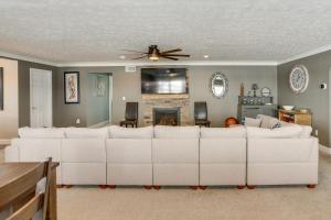 5 Mi to Lake: Port Clinton Home w Gazebo & Grill!
