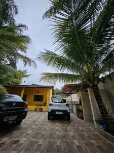 Casa com piscina, a 500m da praia