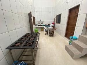 Casa com piscina, a 500m da praia