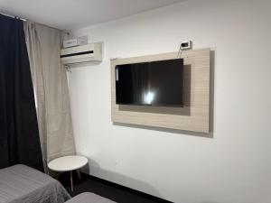 LakeHouse Hotel & Suites