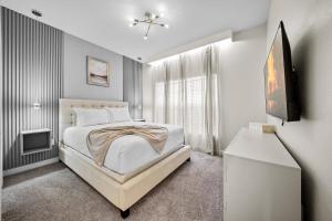 Brand NEW 05 Bedrooms4 Baths At Storey Lake