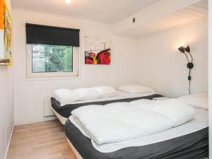 10 person holiday home in Blåvand