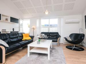 Modern Beach Retreat in Blavand-By Traum