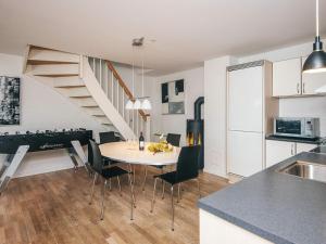 Modern Beach Retreat in Blavand-By Traum