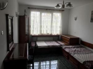 EAST Spacious and Comfort Apartment close to Airport