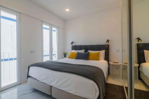 Casa da Porta da Praia - 3 Bedroom Castle Wall House