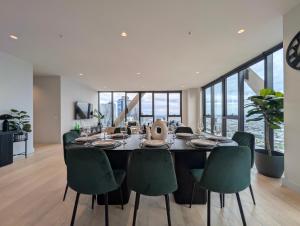 Complete Host Paragon Apartments