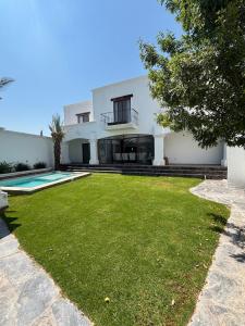 Casa María, Elegant Modern Retreat with Private Pool