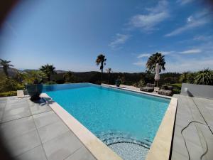 Nice Villa in Budens with pool