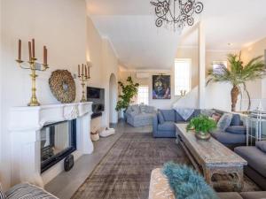 Nice Villa in Budens with pool