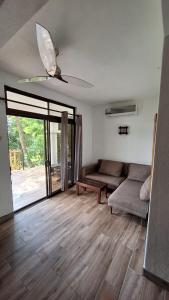 noemi apartments samara beach A-2