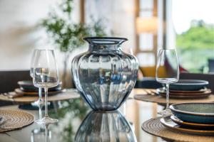 Luxury 2BR Parklands and City Retreat, Gym, Pool