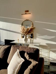 Lux 2-Bed City Centre Apartment Sleeps 6 Free Parking Balcony Near Leeds Station & Millennium Square view