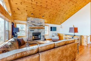 Lakeside Lookout Little Arbor Vitae Lakes