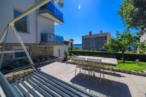 Apartments in Crikvenica 45073