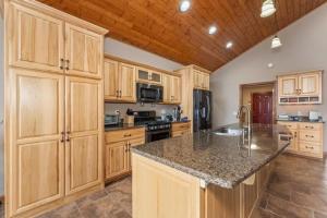 Northwoods Vacation Cisco Chain