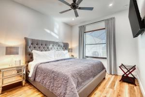 Water view Villa private Heated Pool golf beach