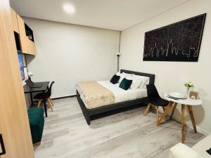 U Javeriana, P Nacional, Marly