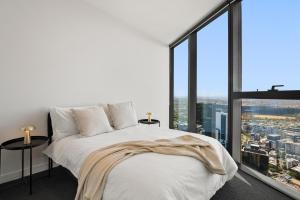 Luxury Sky Apartment - 1 Min to Melbourne Central