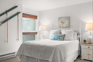 Modern Luxury at the Plaza 3 Bed 3 Bath