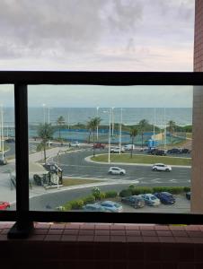 Apto inteiro - 2 qtos - vista mar total - 250 m da praia
