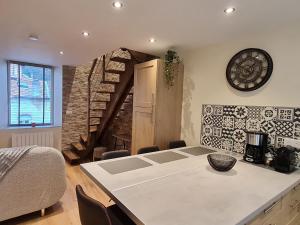 Duplex cosy rénové • Climatisation à Briey - FR-1-584-388