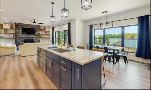 Northwoods Haven family home on Meta Lake