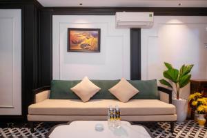 Grand Hotel Gò Vấp