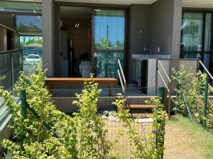 BEACH CLASS VERANO - Térreo, Frente Piscina, Varanda Gourmet - Muro Alto - Porto de Galinhas