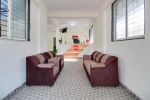 FabHotel Silver 9