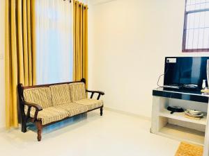 Sea Breeze Escape, a Studio Apartment Near Beach