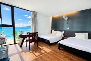 Holiday Inn Hotel